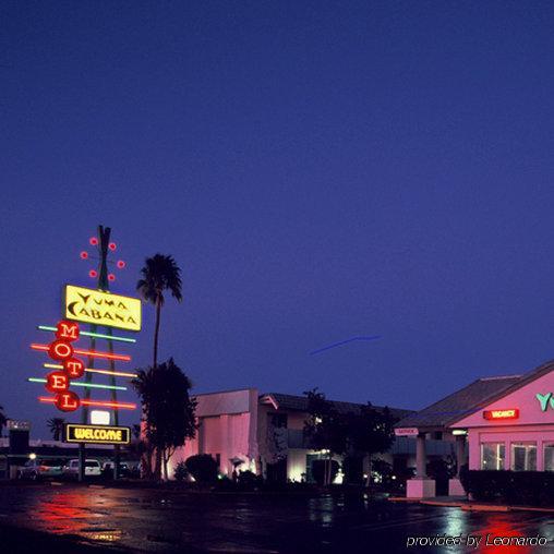 Econo Lodge Inn & Suites Yuma I-8 Екстериор снимка