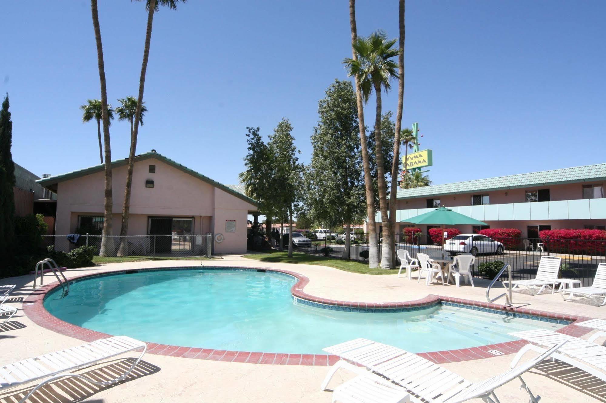 Econo Lodge Inn & Suites Yuma I-8 Екстериор снимка